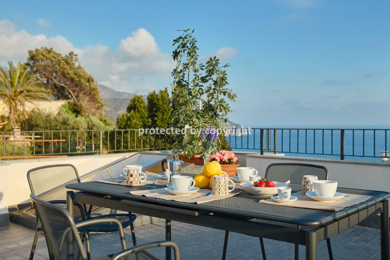 Вілла Luxury Penthouse Sea View Корнілья Екстер'єр фото